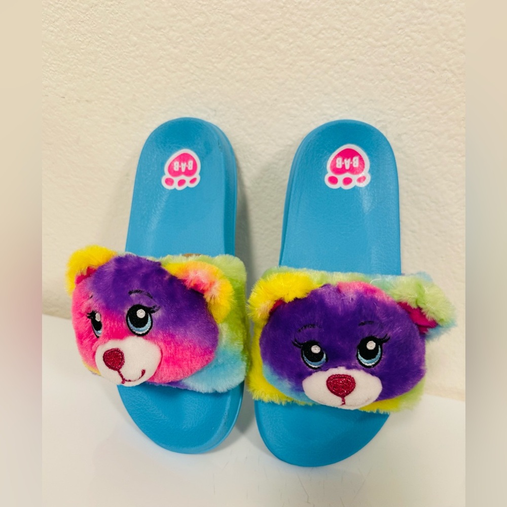 Build-A-Bear Workshop Girls Slippers Size 2-3